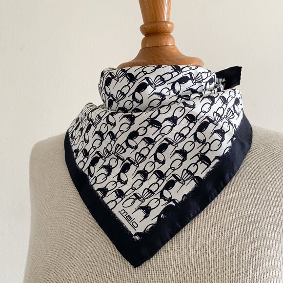 Malo Silk Chair Print Scarf 19 x 19 Italy Authentic New w Tags Black White - Picture 2 of 7